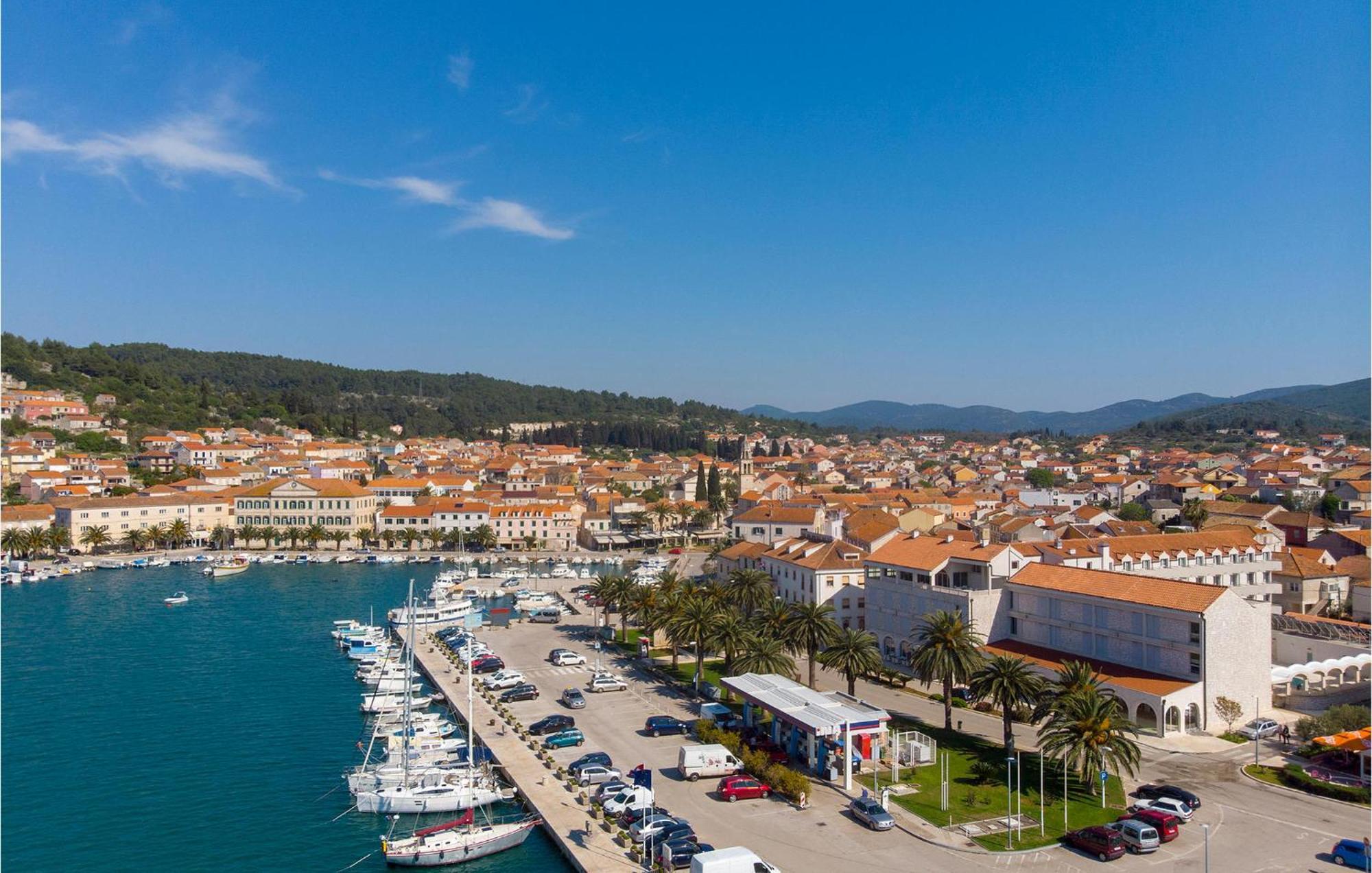 Stunning Apartment In Vela Luka With Wifi Ngoại thất bức ảnh